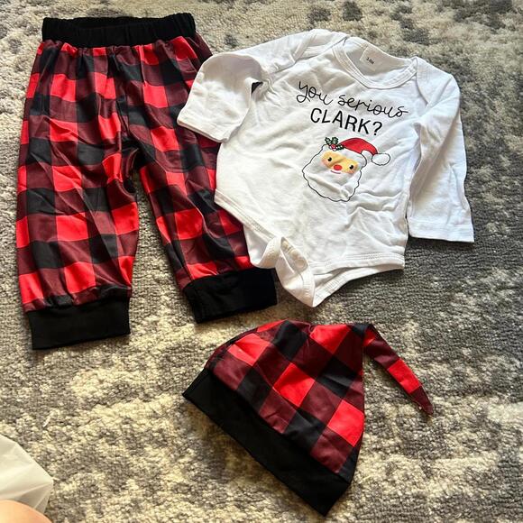 Baby Boy Two-Piece Christmas Theme Outfit Onesie Pants 3-6 Months (NWT) - Picture 1 of 6